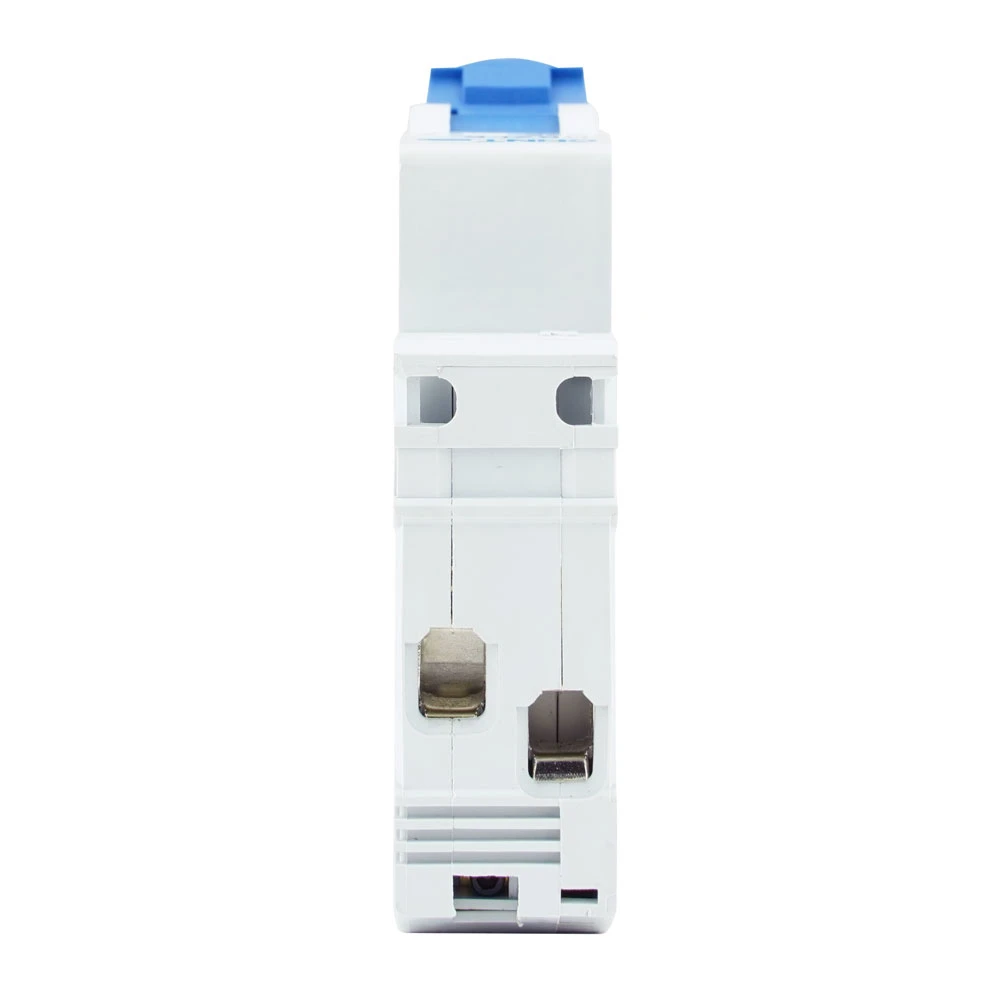 Een 1-fase aardlekautomaat van 16 ampère, zwart en compact, geschikt voor beveiliging van elektrische installaties.