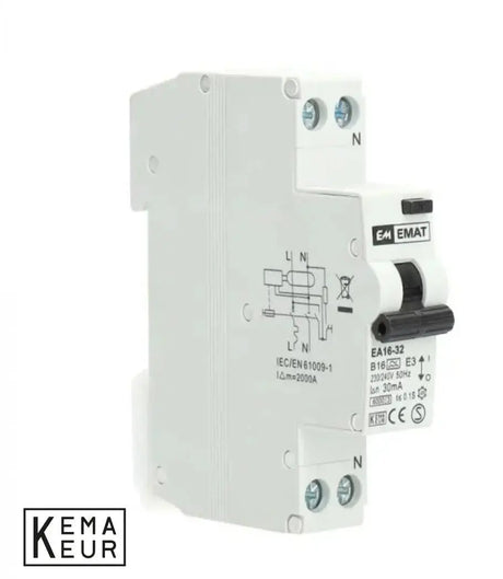 1 fase aardlekautomaat 32amp van Megaspullen.nl met duidelijke schakelaar en aansluitingen, voor veilige elektrische installaties.